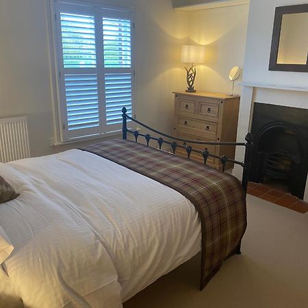 A Charming And Stylish Country Cottage. Hungerford Εξωτερικό φωτογραφία