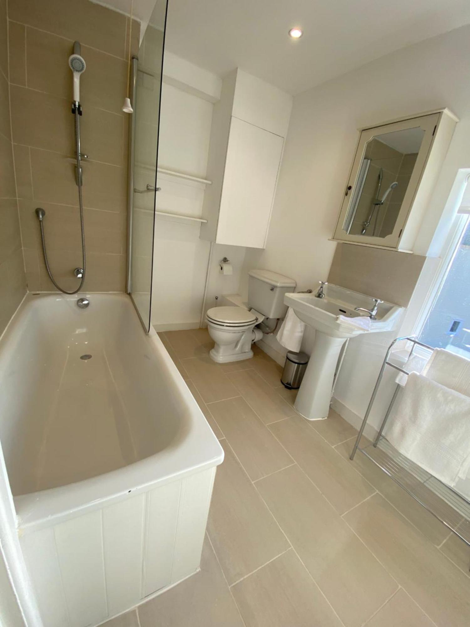 A Charming And Stylish Country Cottage. Hungerford Εξωτερικό φωτογραφία